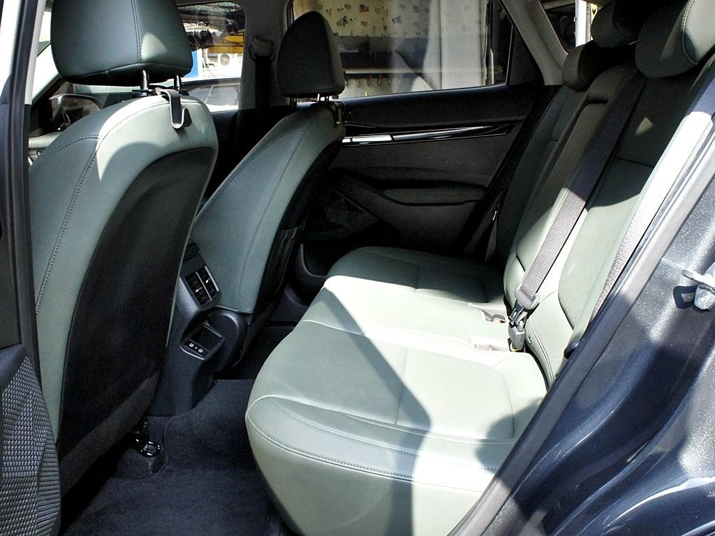 KIA Seltos - Vista 11