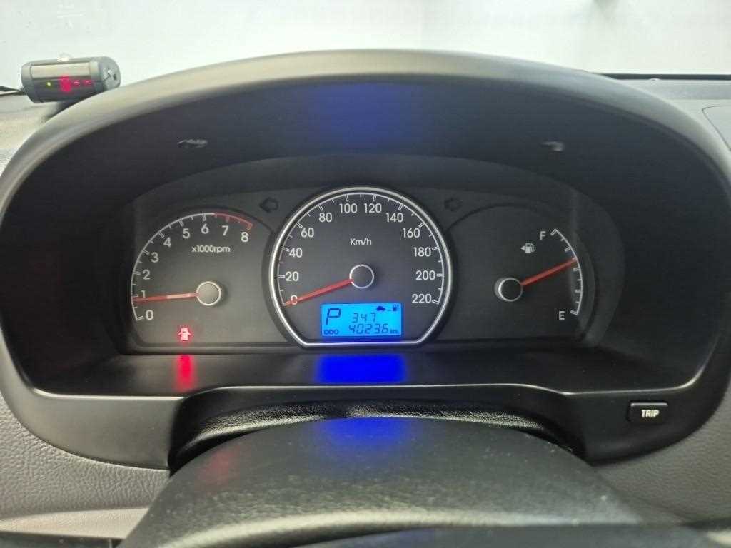 HYUNDAI Avante - Vista 6