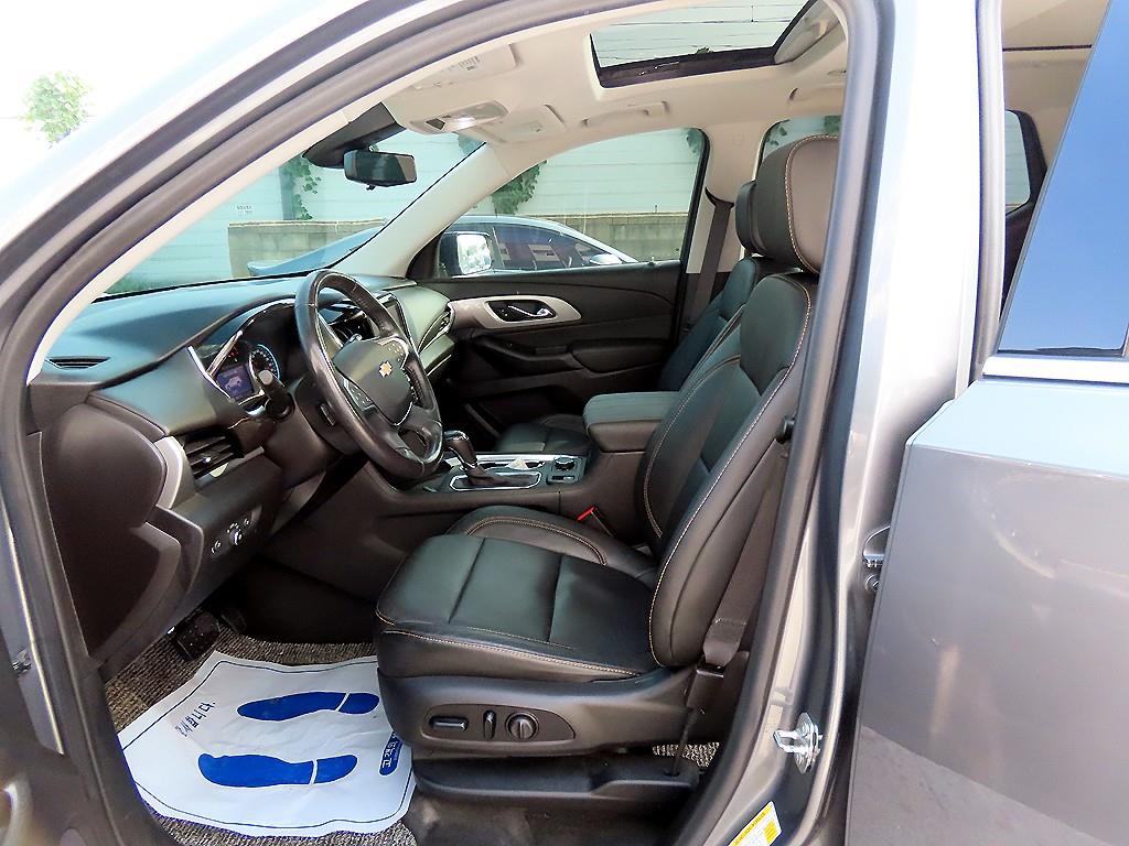 Chevrolet Travers - Vista 5