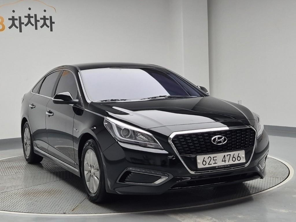 HYUNDAI Sonata - Vista 4