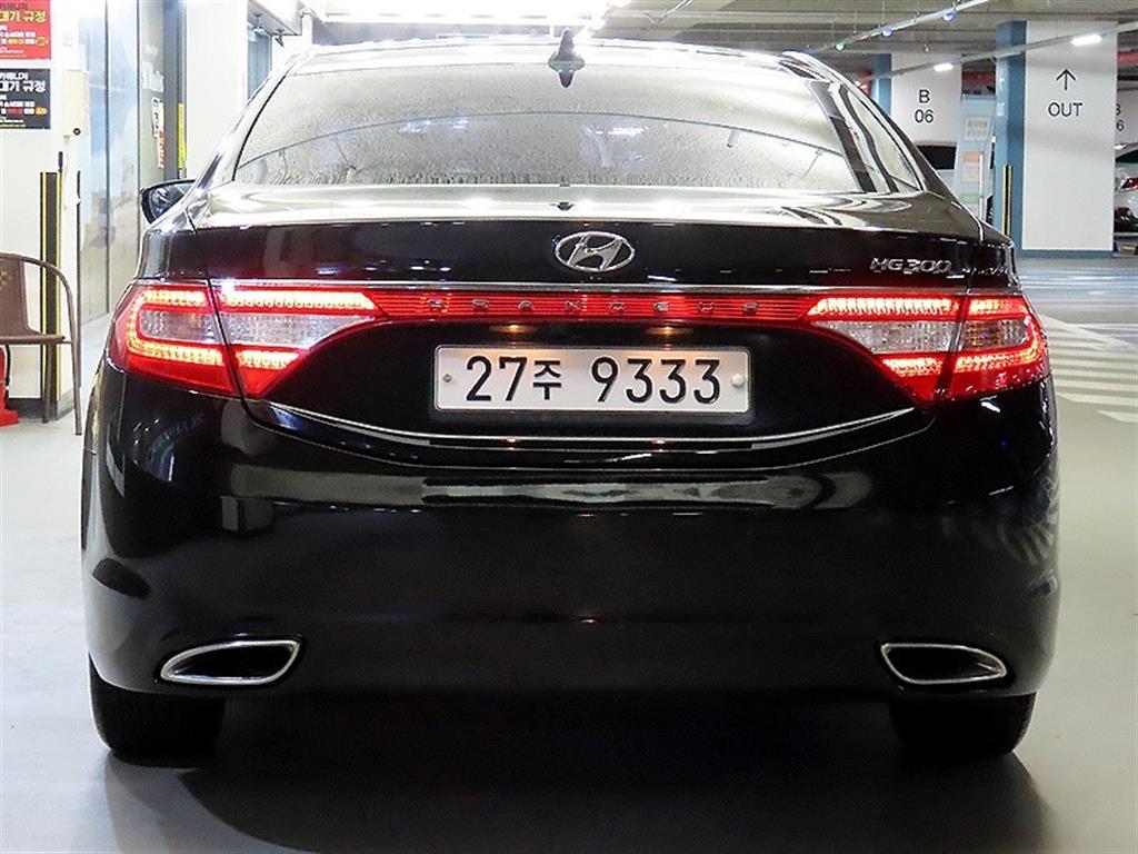 HYUNDAI Grandeur - Vista 5