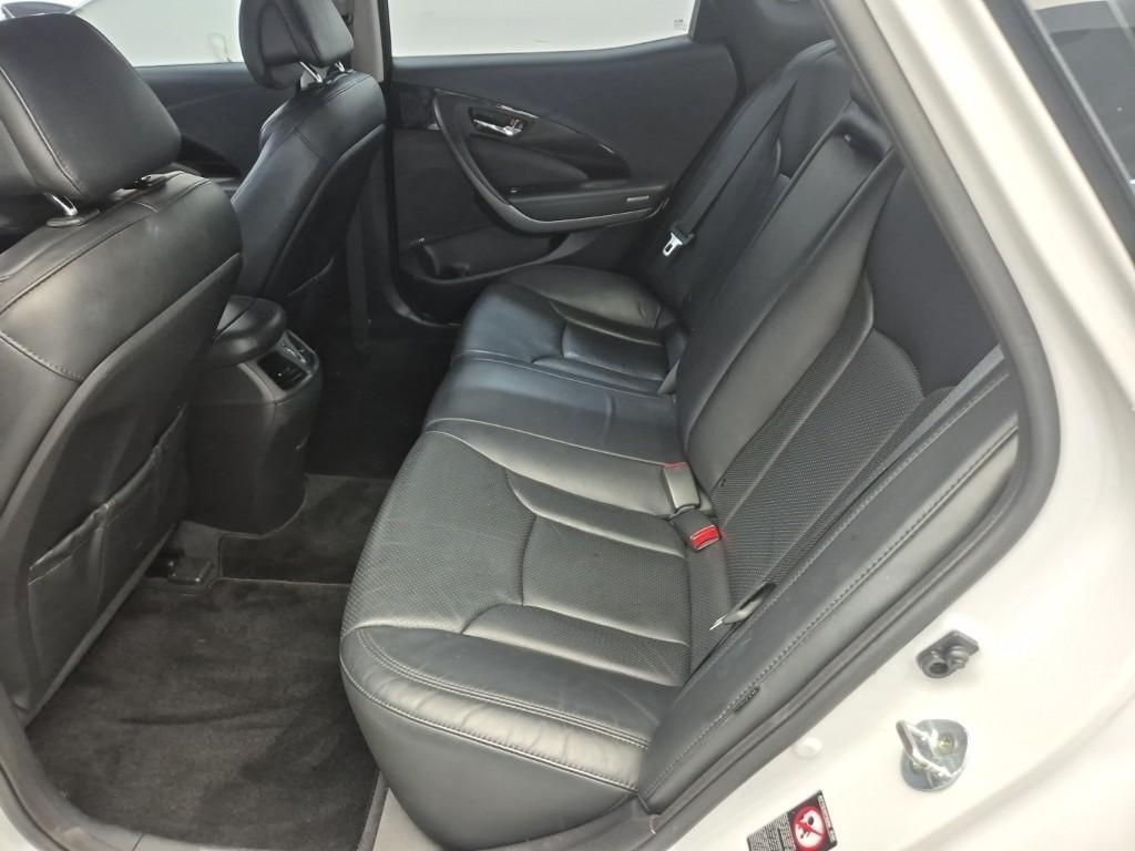 HYUNDAI Grandeur - Vista 12