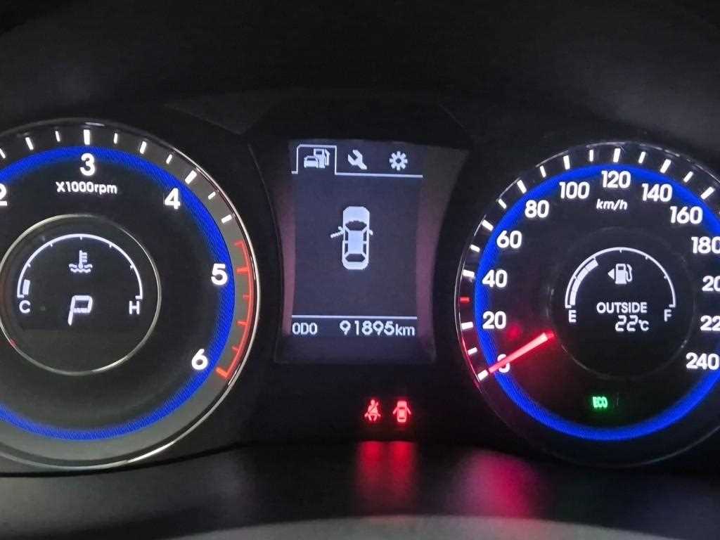 HYUNDAI i40 - Vista 6