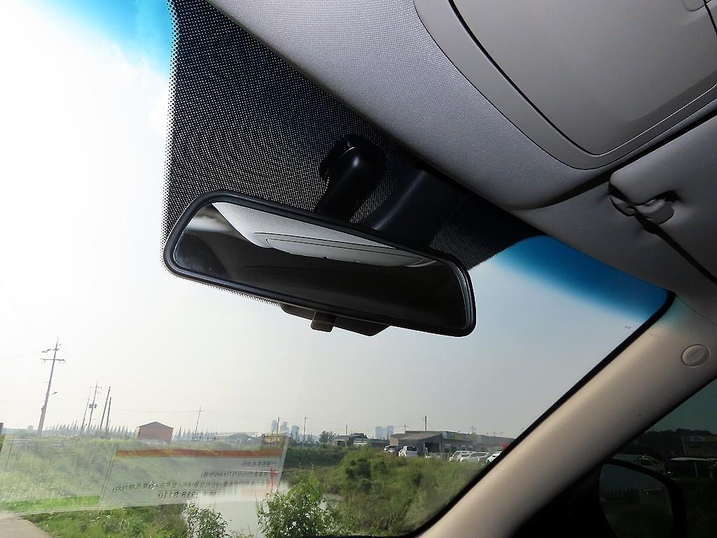 Ssangyong Tivoli - Vista 12