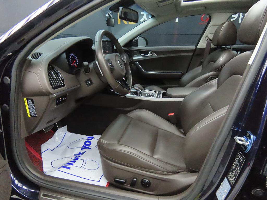 KIA Stinger - Vista 5