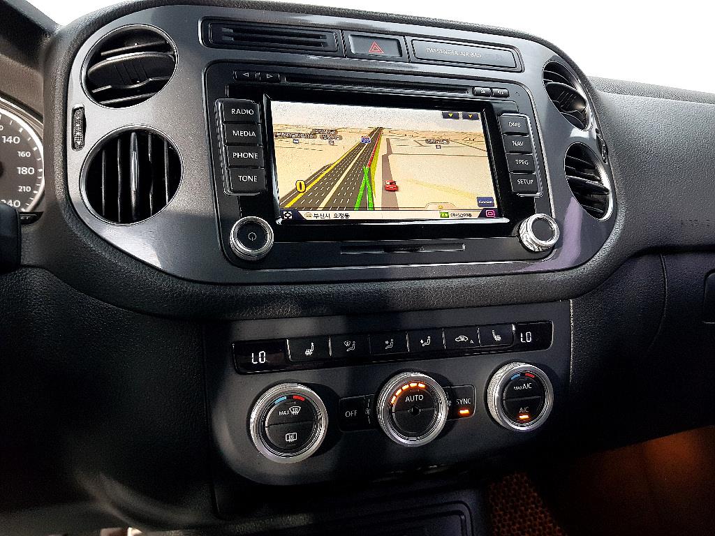 Volkswagen Tiguan - Vista 11