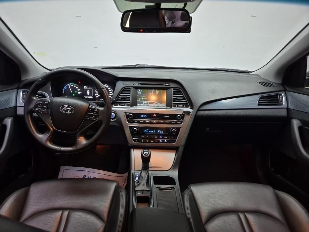 HYUNDAI Sonata - Vista 8