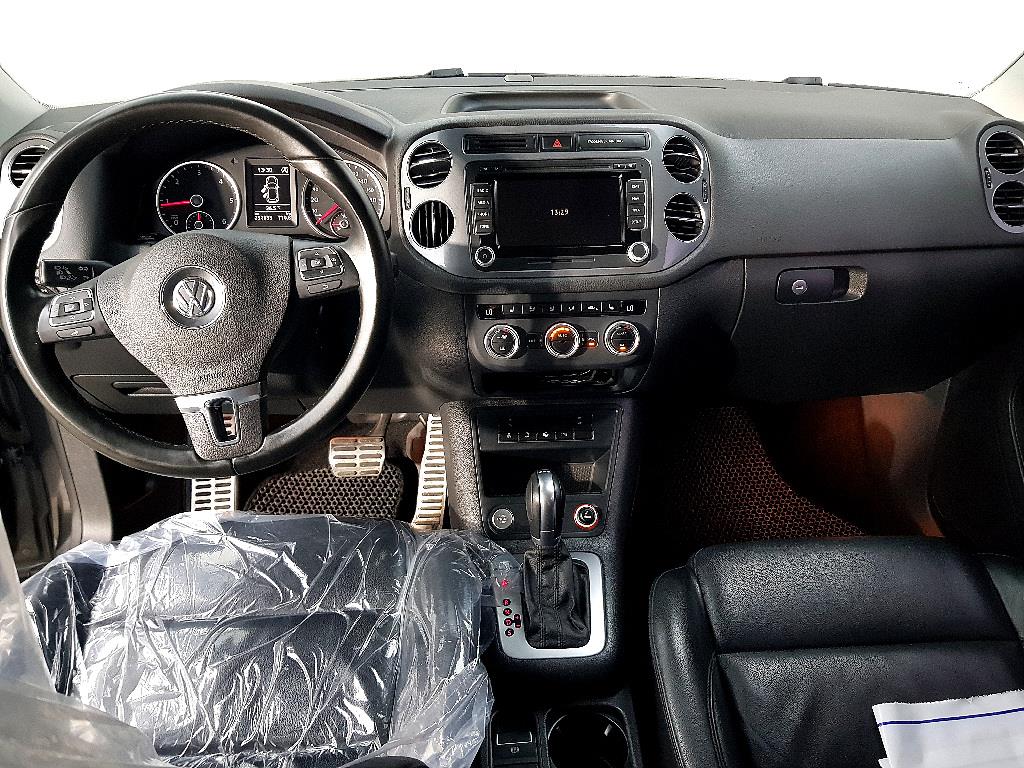 Volkswagen Tiguan - Vista 5