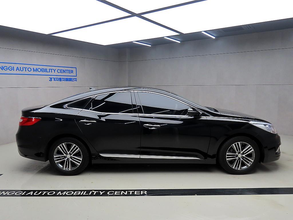 HYUNDAI Grandeur - Vista 2