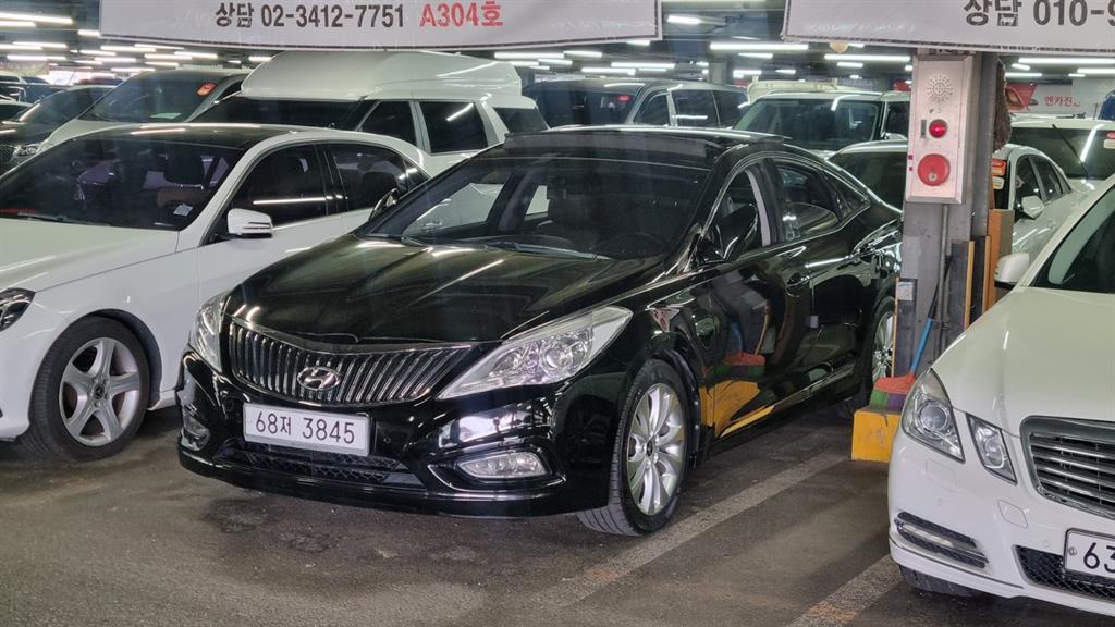 HYUNDAI Grandeur - Vista 2