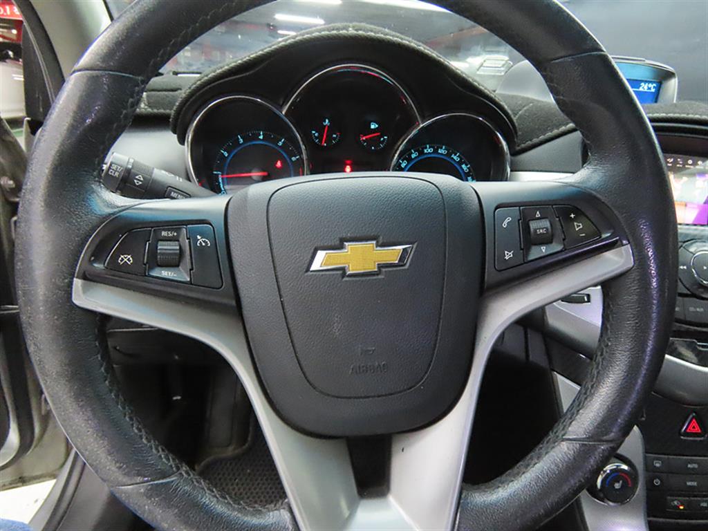 Chevrolet Cruise - Vista 8