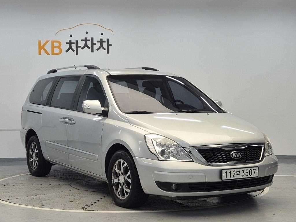 KIA Carnival - Vista 4