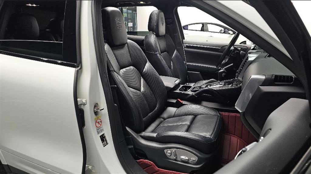 Porsche Cayenne - Vista 10