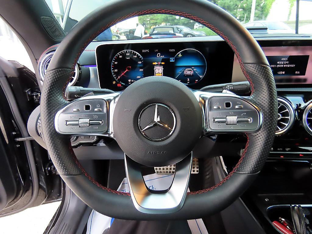 Mercedes Benz CLA Class - Vista 8