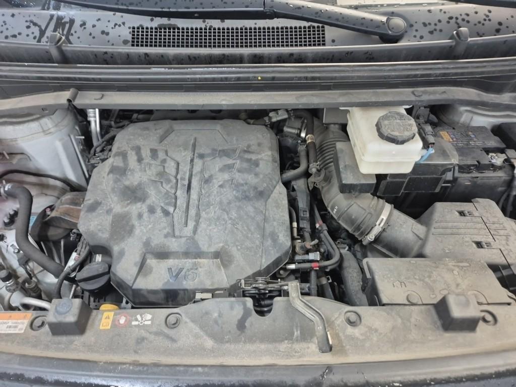 HYUNDAI Staria - Vista 5