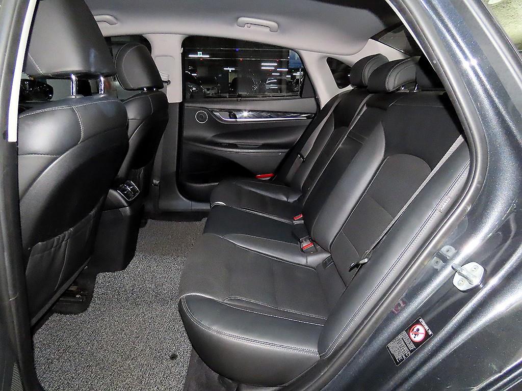 HYUNDAI Grandeur - Vista 7