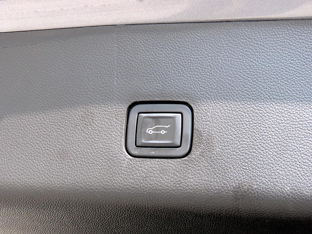 Chevrolet Travers 2020 Gris - Importación desde Corea - HF Imports Iquique - Foto 15