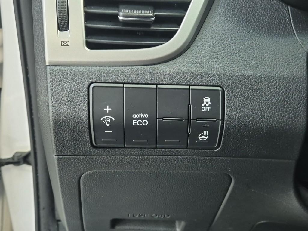 HYUNDAI i30 2014 Blanco - Importación desde Corea - HF Imports Iquique - Foto 15