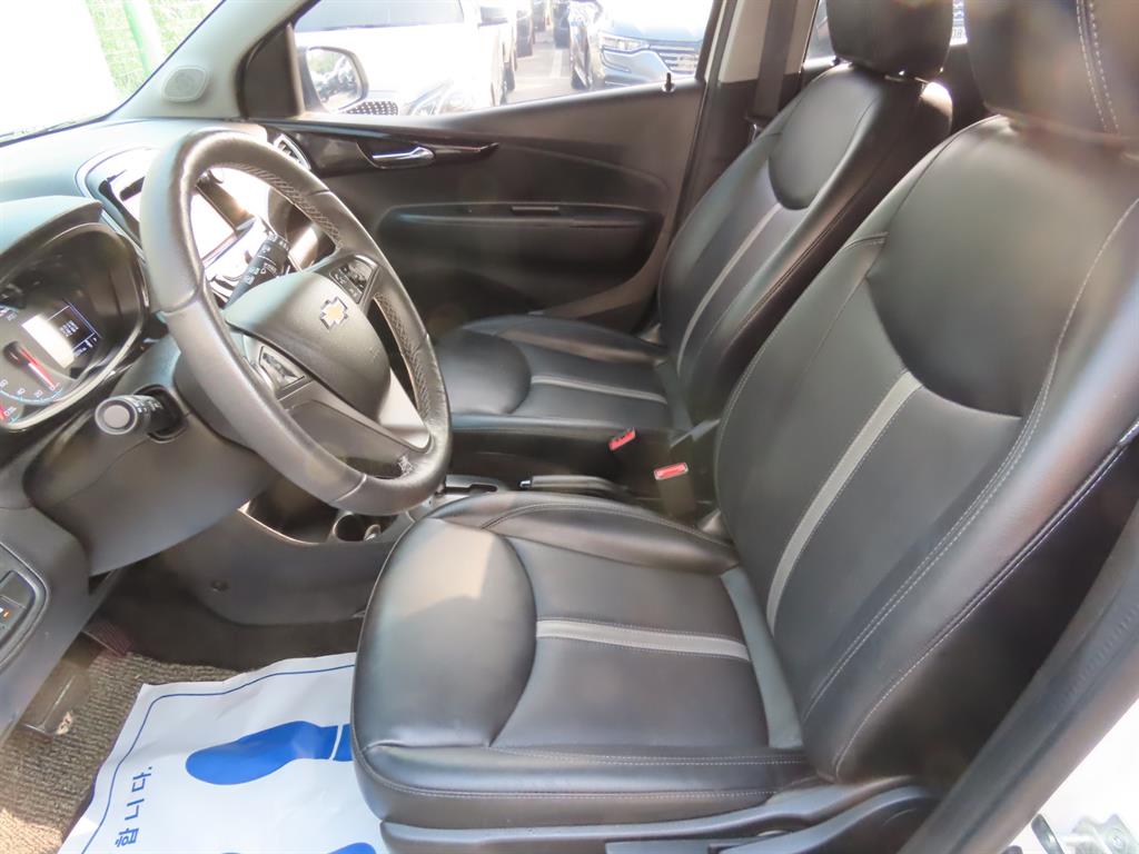 Chevrolet Spark 2020 Blanco - Importación desde Corea - HF Imports Iquique - Foto 13