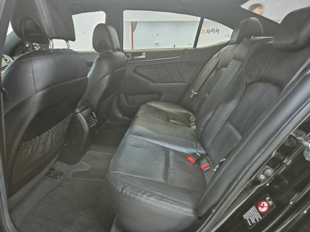 KIA K7 - Vista 12