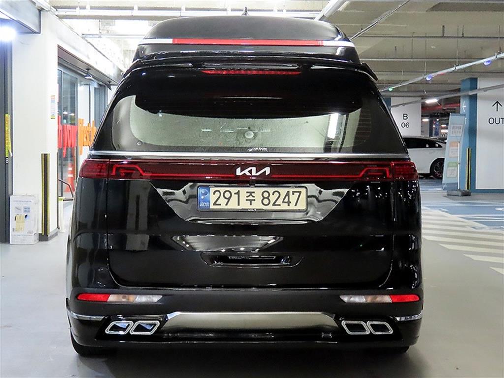 KIA Carnival - Vista 5