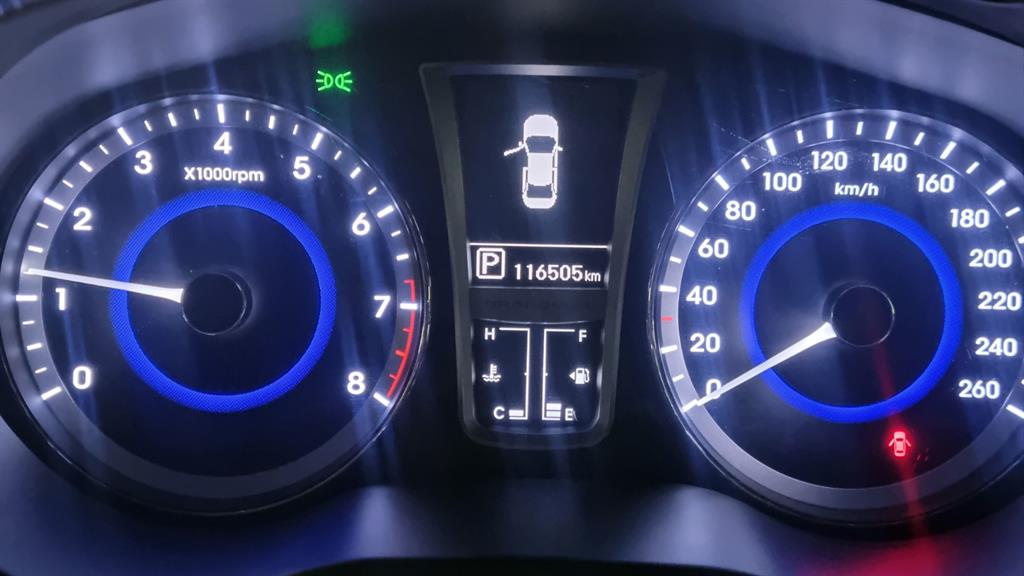 HYUNDAI Grandeur - Vista 5