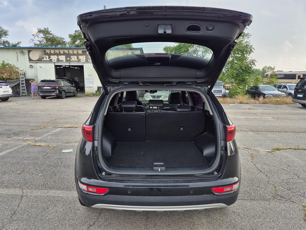 KIA Sportage 2016 Negro - Importación desde Corea - HF Imports Iquique - Foto 17