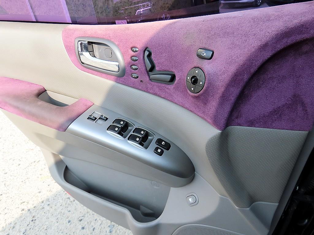 KIA Carnival - Vista 12