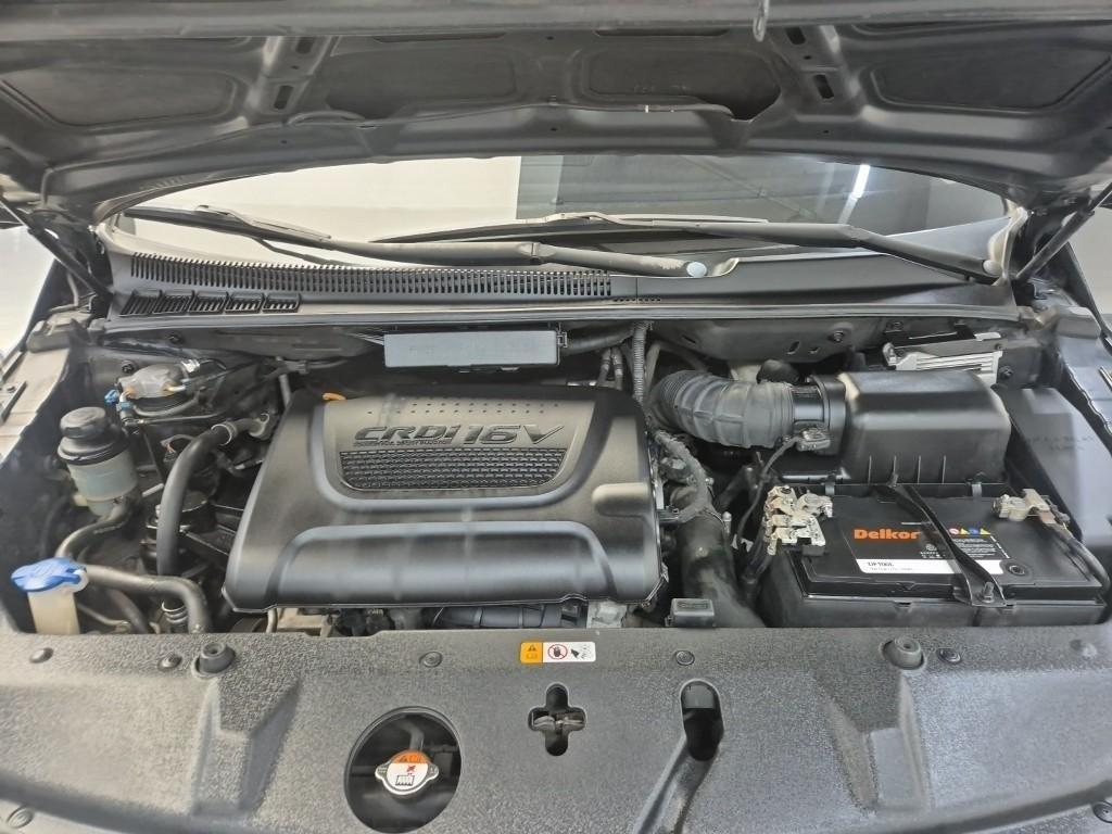 KIA Carnival - Vista 5