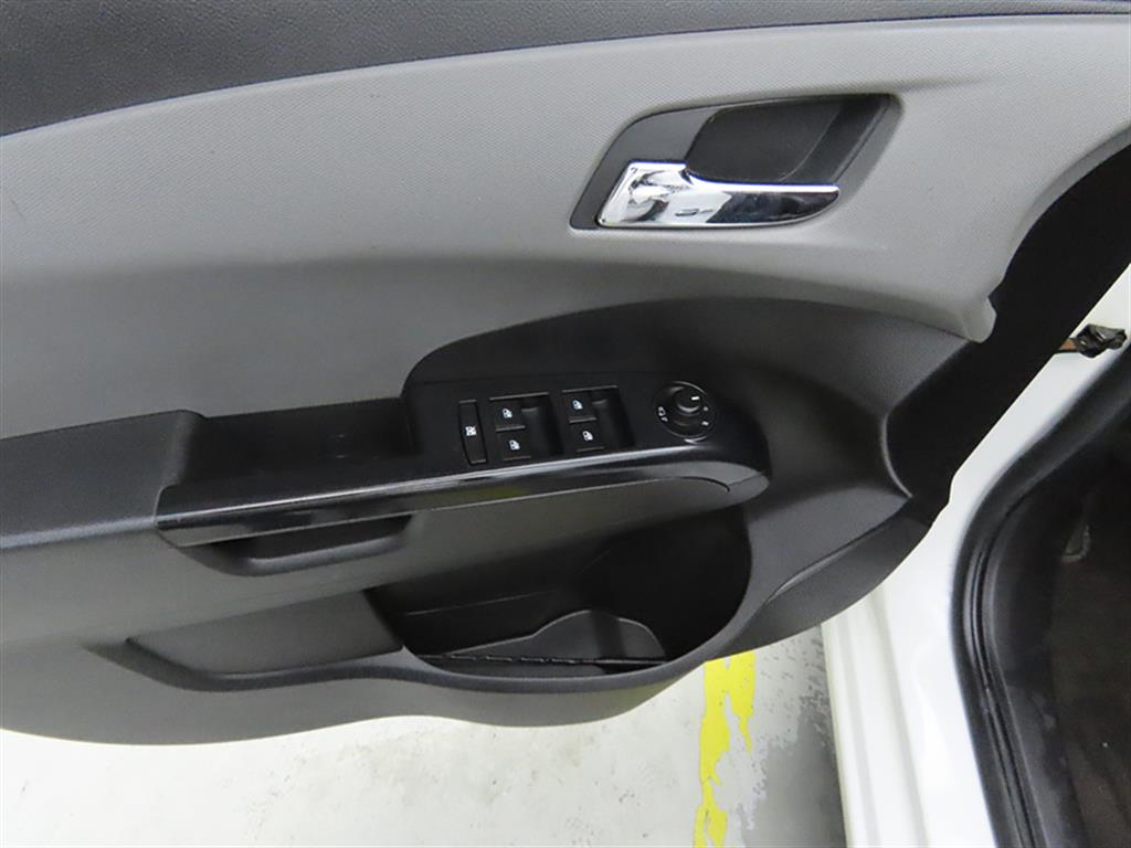 Chevrolet Abeo - Vista 12