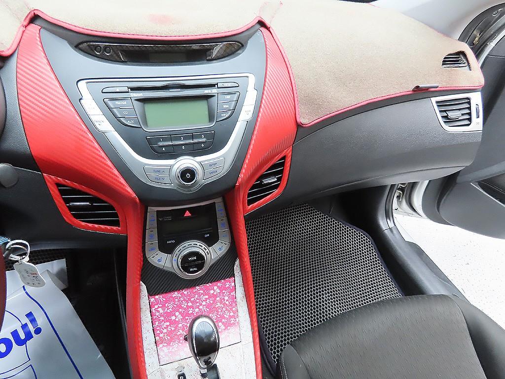 HYUNDAI Avante 2011 Gris - Importación desde Corea - HF Imports Iquique - Foto 7