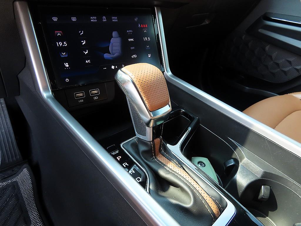 Ssangyong Torres - Vista 11