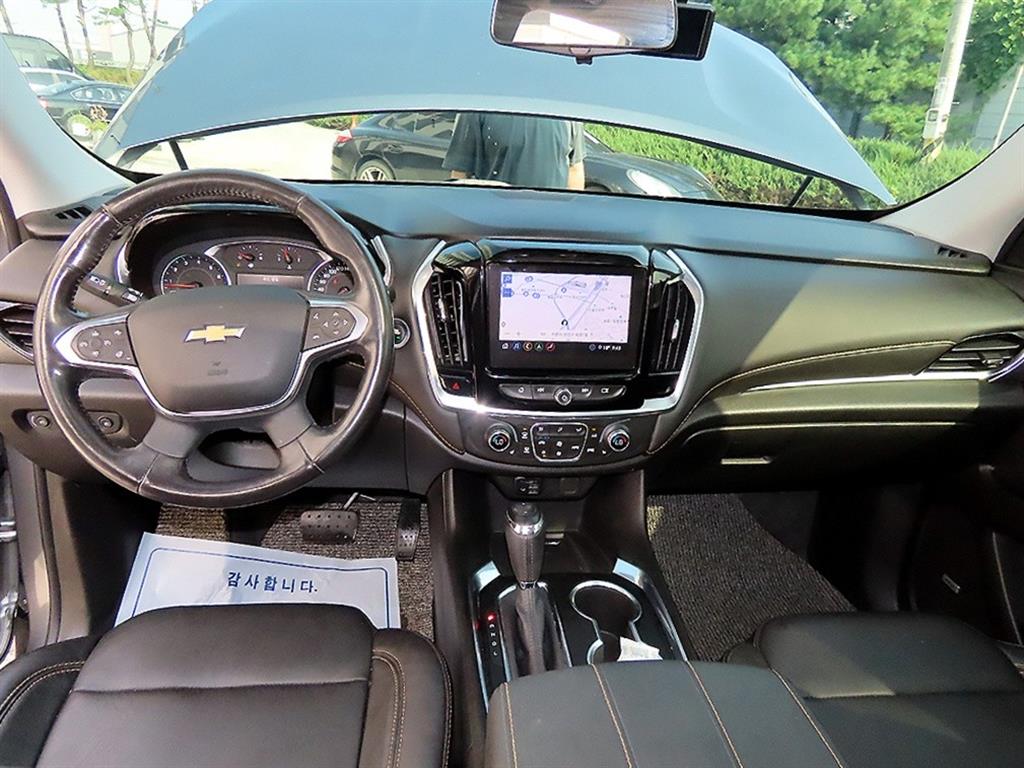 Chevrolet Travers - Vista 7