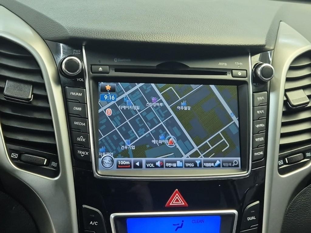 HYUNDAI i30 2014 Blanco - Importación desde Corea - HF Imports Iquique - Foto 13