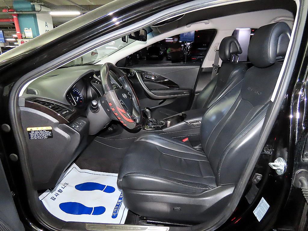 HYUNDAI Grandeur - Vista 6