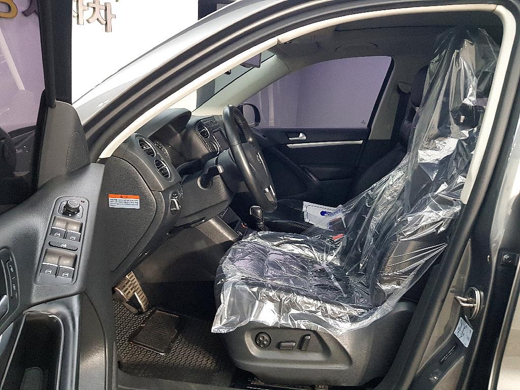 Volkswagen Tiguan - Vista 8