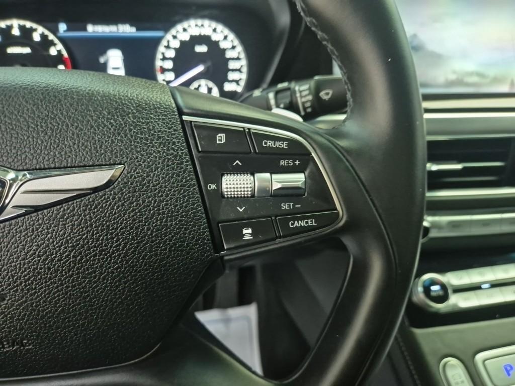 Genesis G90 - Vista 12