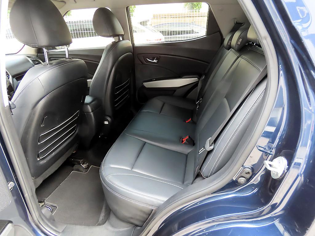 Ssangyong Tivoli - Vista 6