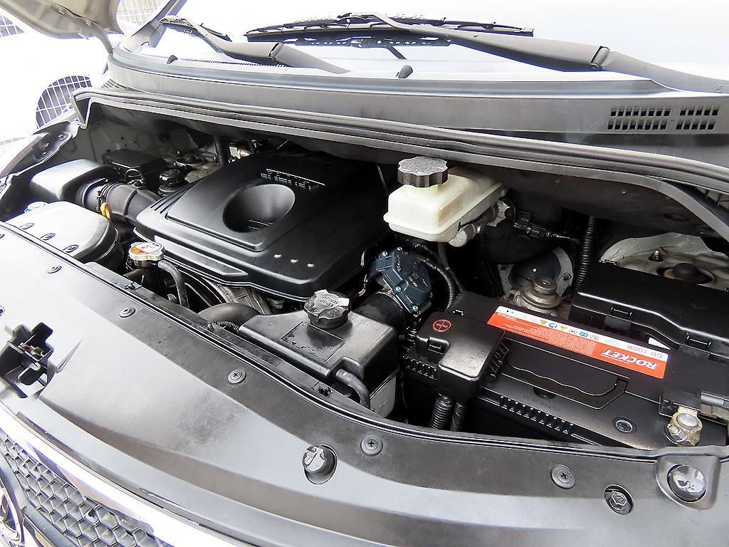 HYUNDAI Starex 2014 Plateado - Importación desde Corea - HF Imports Iquique - Foto 19