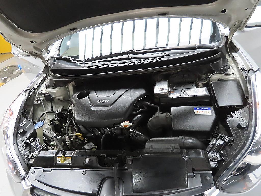 HYUNDAI Avante 2011 Gris - Importación desde Corea - HF Imports Iquique - Foto 8