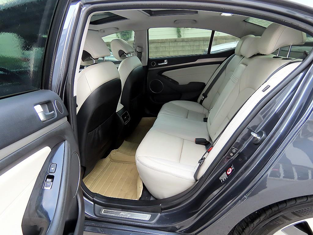 KIA K7 - Vista 6