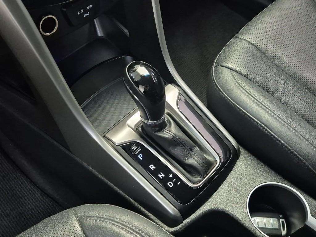 HYUNDAI i30 - Vista 8