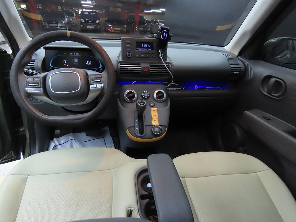 HYUNDAI Casper - Vista 7