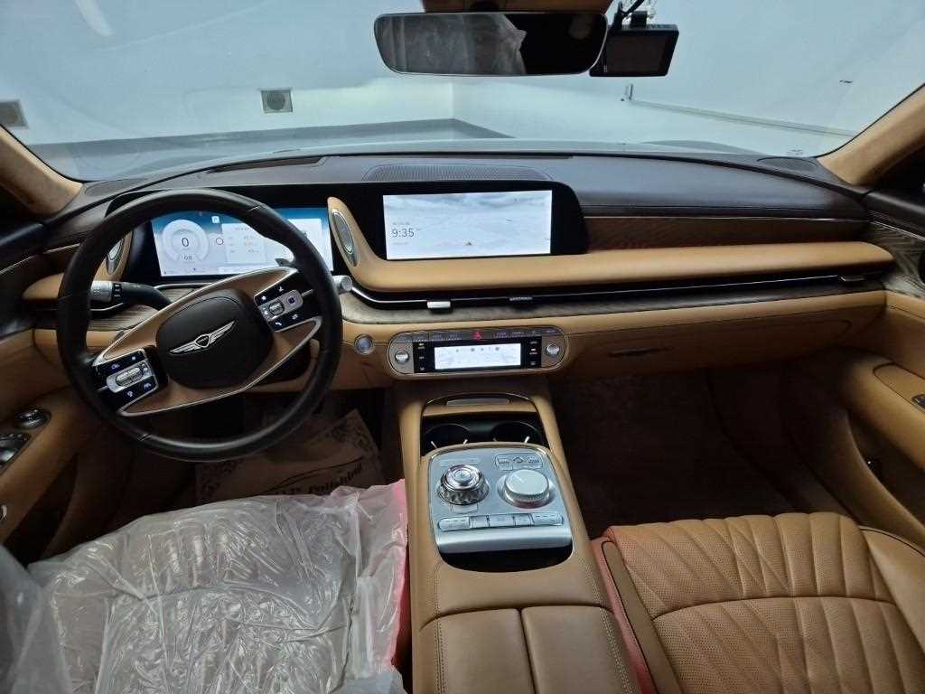 Genesis G90 - Vista 7