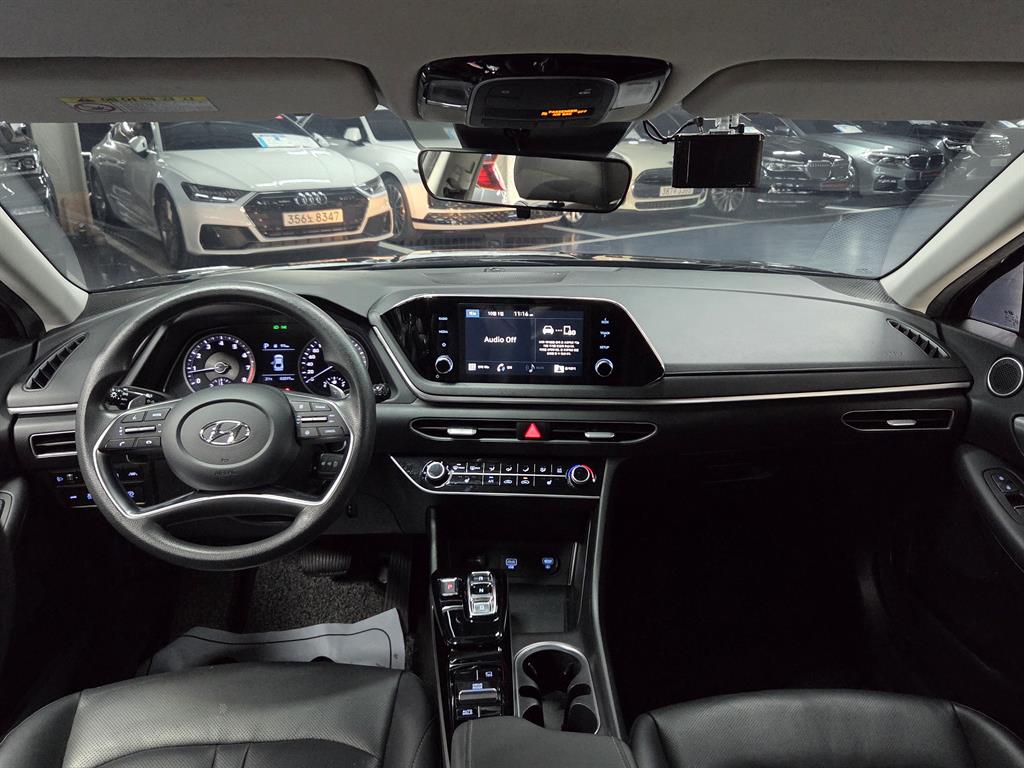 HYUNDAI Sonata - Vista 8