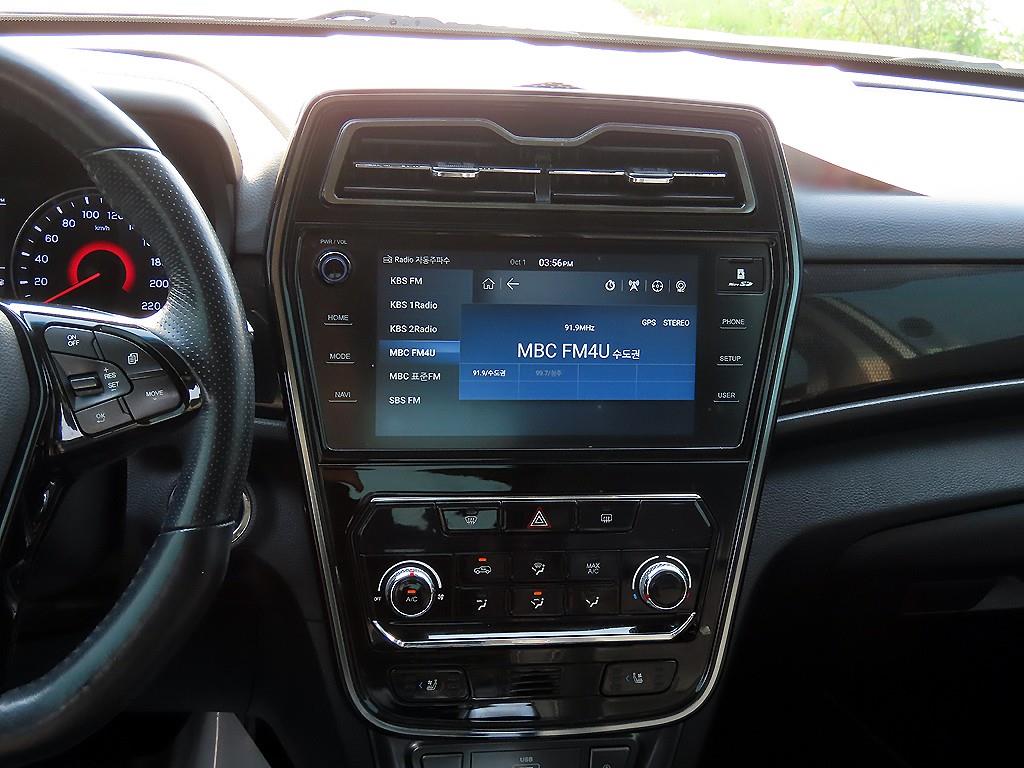 Ssangyong Tivoli - Vista 10