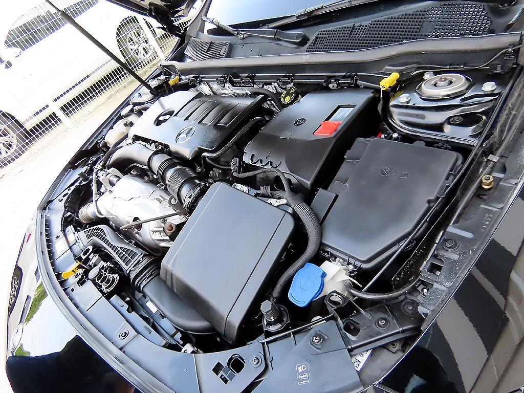 Mercedes Benz CLA Class 2020 Negro - Importación desde Corea - HF Imports Iquique - Foto 18