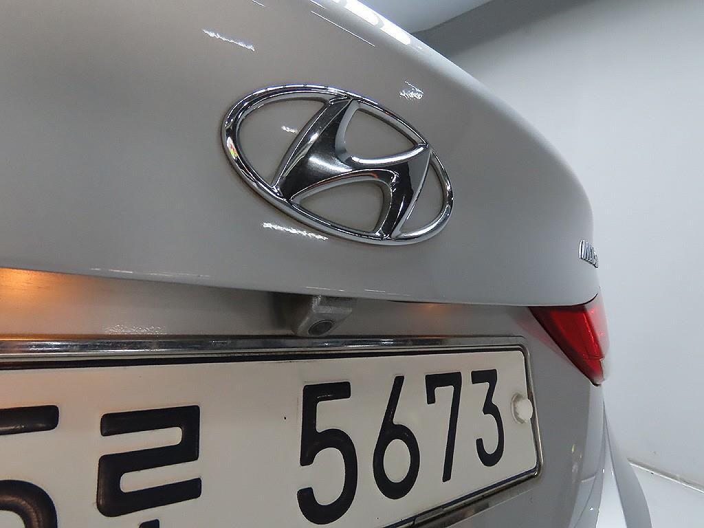 HYUNDAI Avante 2011 Gris - Importación desde Corea - HF Imports Iquique - Foto 9