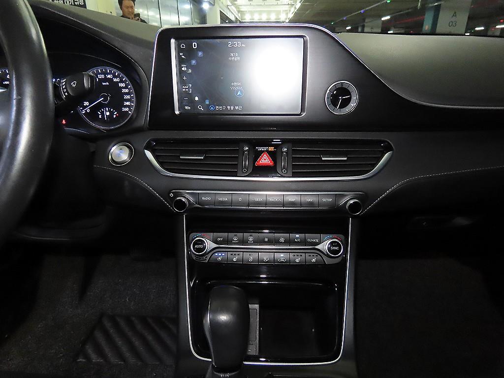 HYUNDAI Grandeur - Vista 11