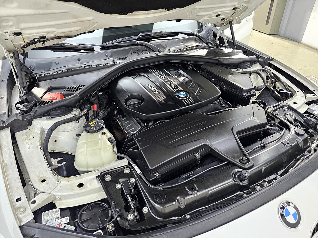 BMW 4 Series - Vista 6